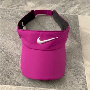 Nike golf visor